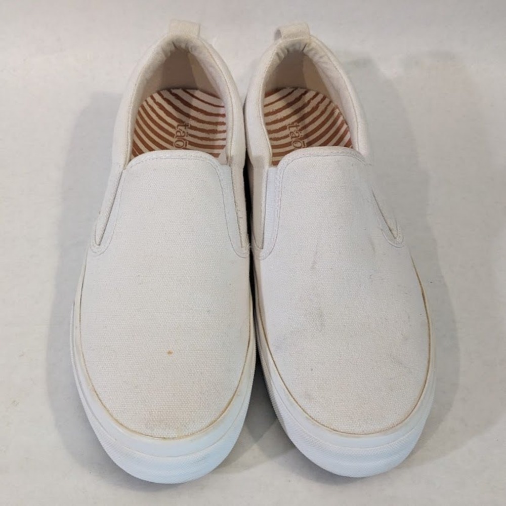 Taos Rubber Soul Womens 8 White Canvas Slip On Sneakers RBS-13650 Comfort Shoes